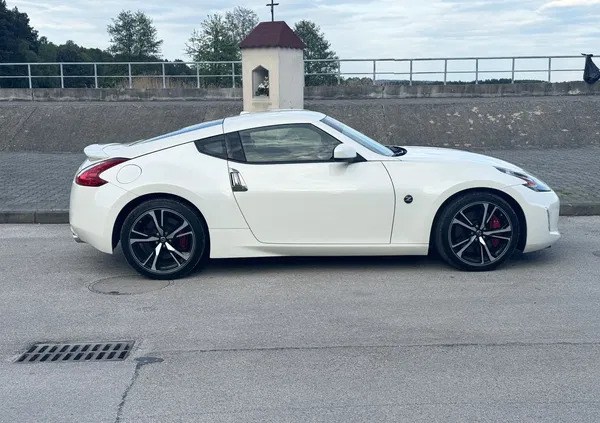 nissan świętokrzyskie Nissan 370 Z cena 108900 przebieg: 40100, rok produkcji 2018 z Kielce